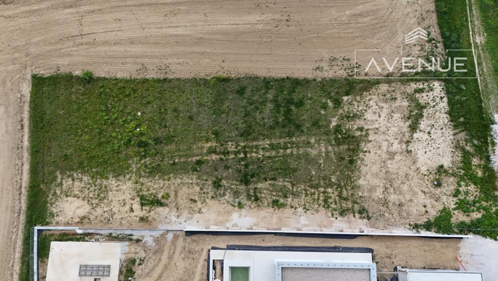 LUKRATÍVNY STAVEBNÝ POZEMOK ŽILINA - ROSINA /stavebné povolenie + projekt/ 1554m2