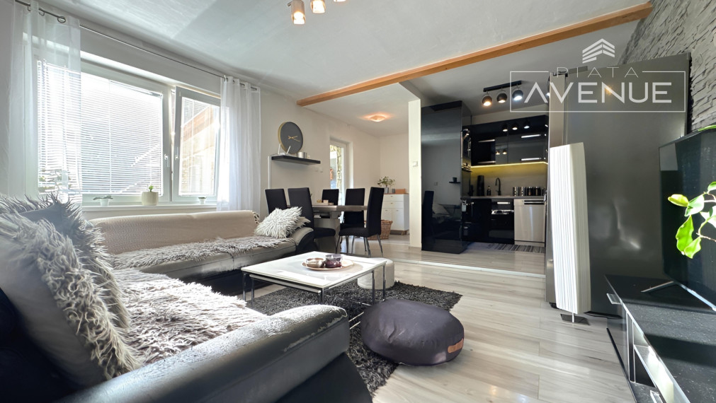 Piata Avenue | Rodinný dom s pozemkom (942 m2) - Paština Závada