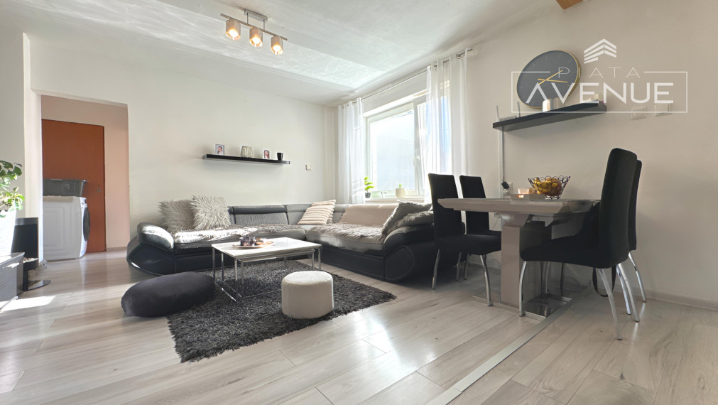 Piata Avenue | Rodinný dom s pozemkom (942 m2) - Paština Závada