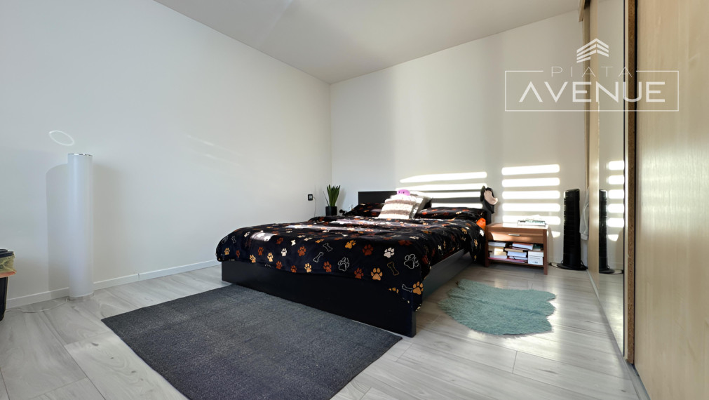 Piata Avenue | Rodinný dom s pozemkom (942 m2) - Paština Závada