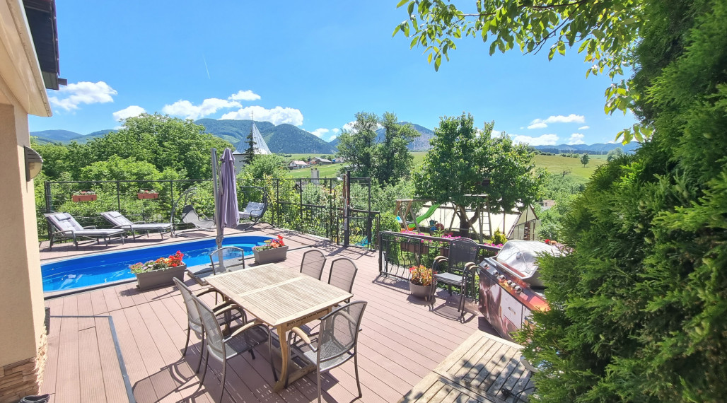 (PREDANÉ!!!) EXKLUZÍVNY 6-izbový rodinný dom s bazénom a veľkým pozemkom – RAJECKÉ TEPLICE – POLUVSIE