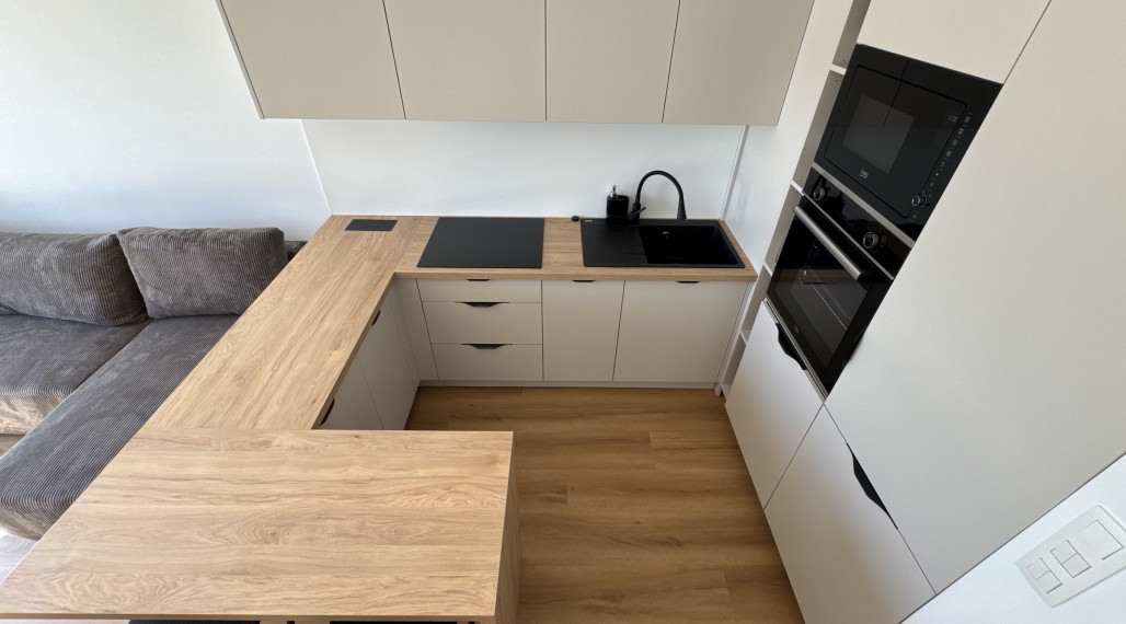 (PRENAJATÉ!!!)ZARIADENÁ NOVOSTAVBA 2+kk ŽILINA - ŠIRŠIE CENTRUM (47m2) s TERASOU 20m2 a parkovacím státím