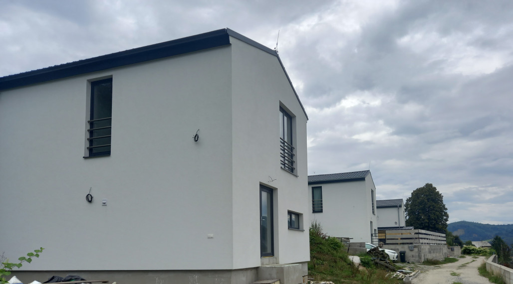 Moderné bývanie bez kompromisov – novostavba rodinného domu v Čadci