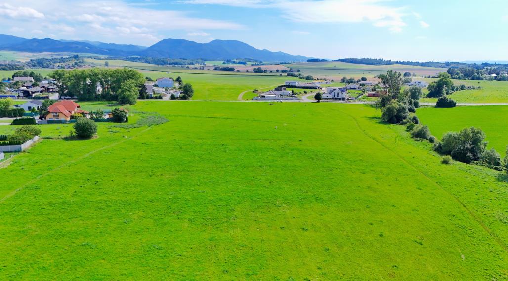 NA PREDAJ/ POZEMOK/ MARTIN - TOMČANY