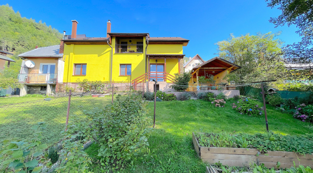 NA PREDAJ / DOM / LIPOVEC