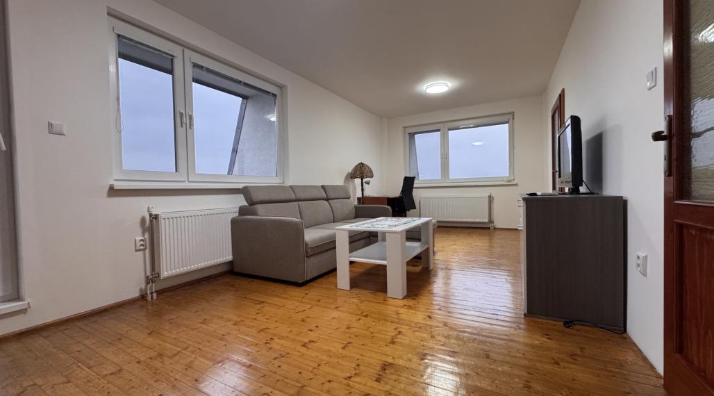 Na prenájom Zariadený byt 2+1 , Žilina - Vlčince (68m2) vlastné kúrenie