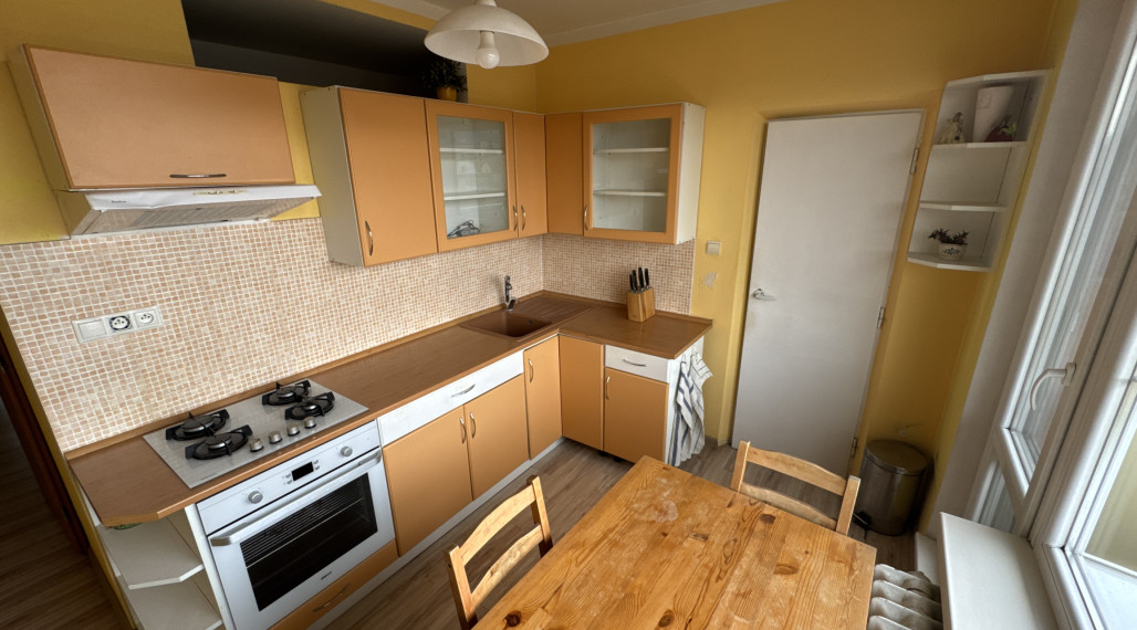 ZARIADENÝ BYT 2+1 , Žilina - Hliny VIII (62m2) , loggia a balkón