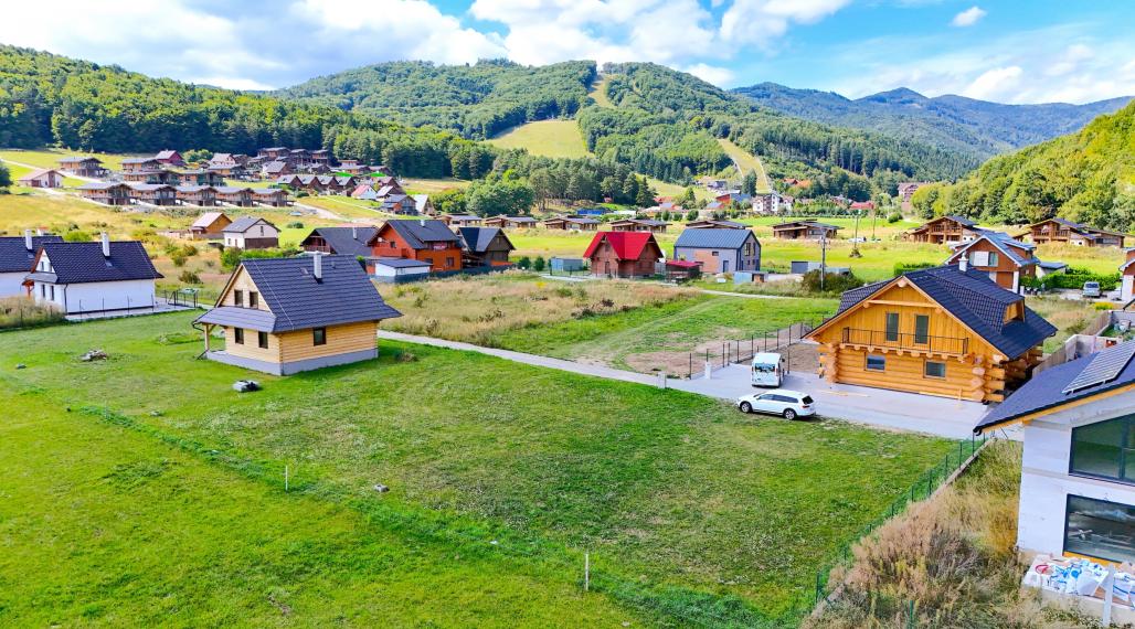 Piata Avenue | Stavebný pozemok - Valča