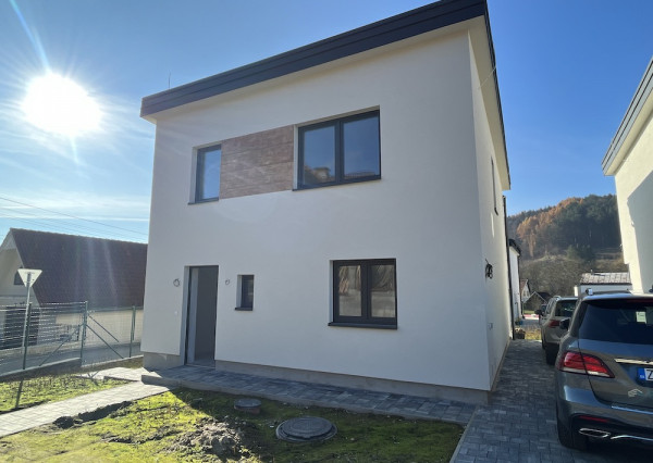 NOVOSTAVBA rodinného domu , Žilina - Kotešová (349m2)