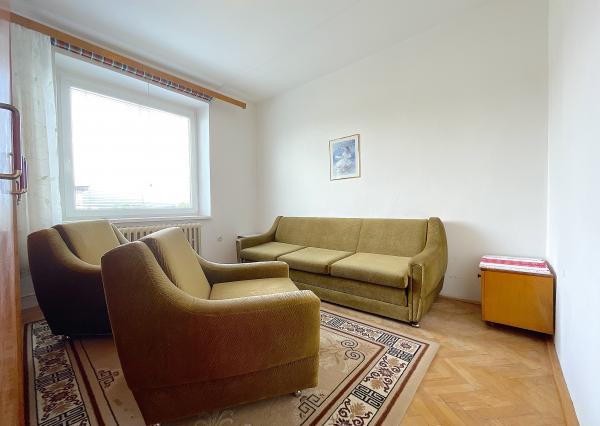 Na predaj priestranný 4- izbový byt, Matrin - Sever (84 m2) s loggiou.
