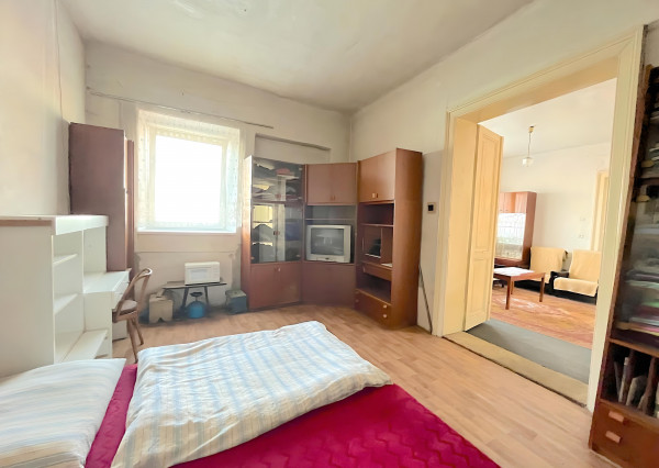 TEHLOVÝ RODINNÝ DOM 4+1 , ŽILINA(660m2)