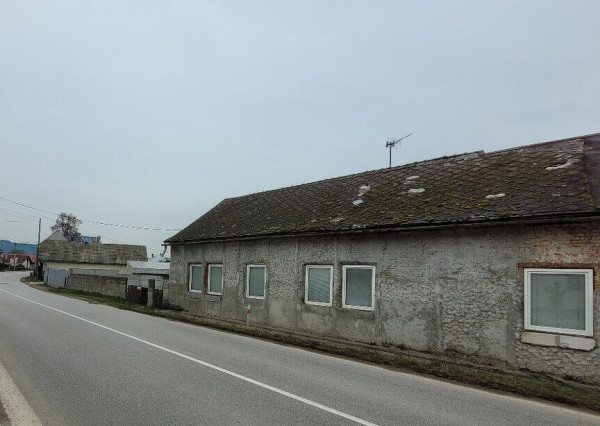 TEHLOVÝ RODINNÝ DOM 4+1 , ŽILINA-HLINÍK NAD VÁHOM (660m2)