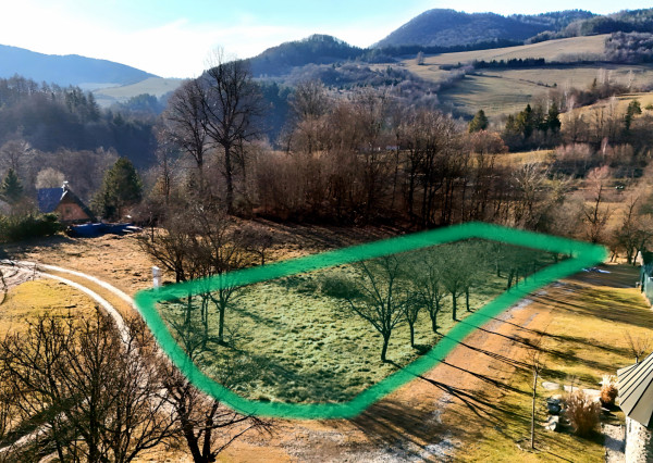 Piata Avenue | Na predaj dva pozemky s projektom chát - Lysica | 0053