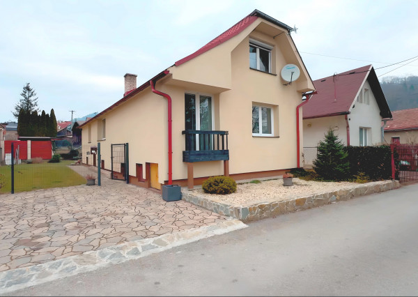 Piata Avenue | Zrekonštrovaný rodinný dom - Považský Chlmec | 0035