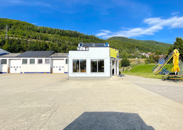 NA PREDAJ/ AUTOSERVIS + 3 IZBOVÝ BYT/ LIPOVEC