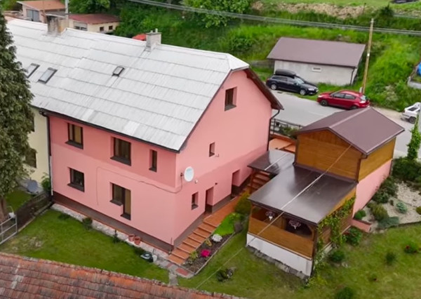 EXKLUZÍVNE!!! Zrekonštruovaný dvojgeneračný rodinný dom - Krásno nad Kysucou (Blažkov)