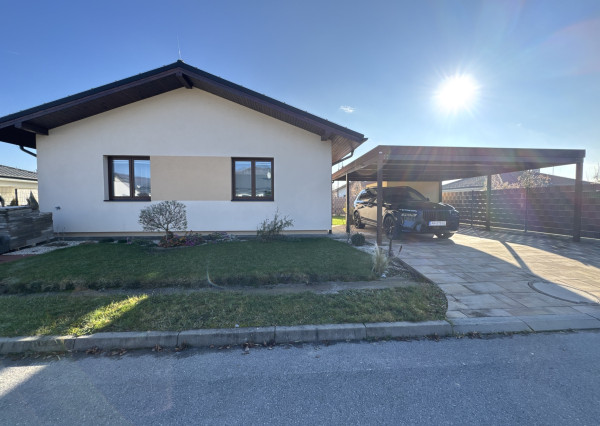 Na predaj moderný 4-izbový bungalov v obci Svederník