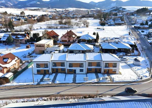 stavebný pozemok - 700m od centra Rajeckých Teplíc