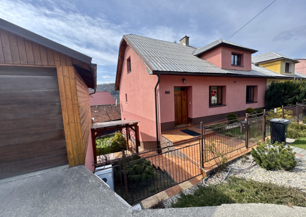 EXKLUZÍVNE!!! Zrekonštruovaný dvojgeneračný rodinný dom - Krásno nad Kysucou (Blažkov)