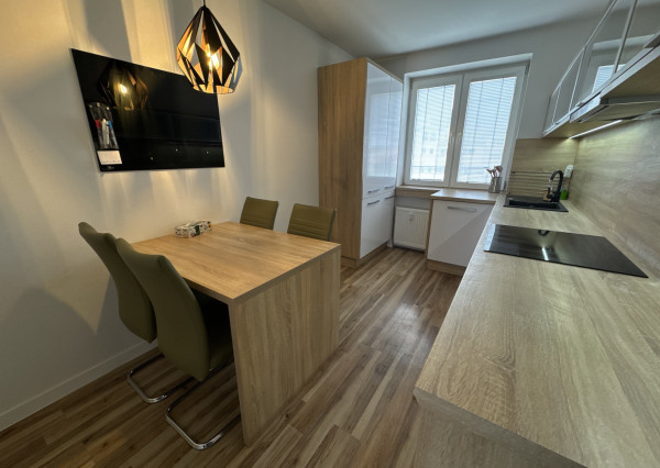 Zrekonštrovaný zariadený byt 2+1 na prenájom Žilina - Širšie Centrum 55m2 s loggiou