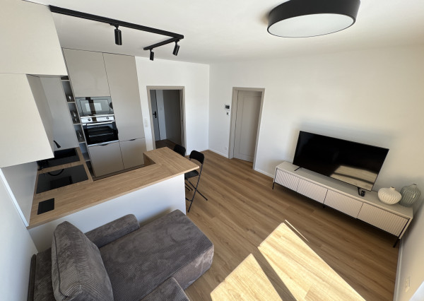 NA PRENÁJOM NOVOSTAVBA 2+kk ŽILINA - ŠIRŠIE CENTRUM (49m2) s TERASOU 20m2 a parkovacím státím