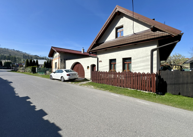 Piata Avenue | Rodinný dom Blatnica – 200 m², 15 min. od Martina